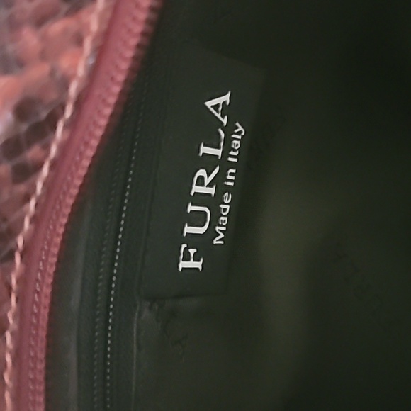 Furla Leather shoulder/sling Bag - Picture 8 of 12